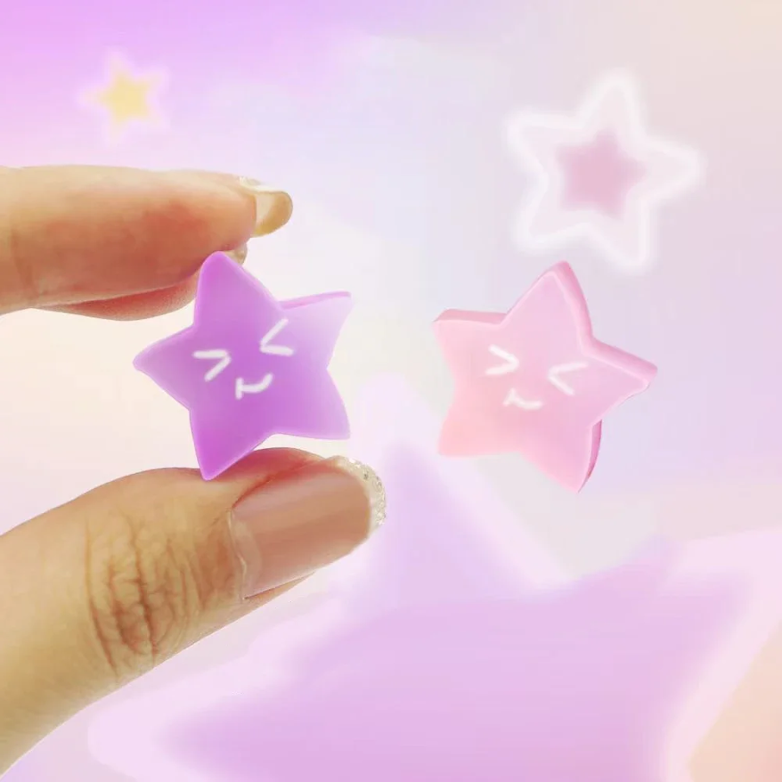 12 pcs Erasers – Heart-Shaped Acrylic Box